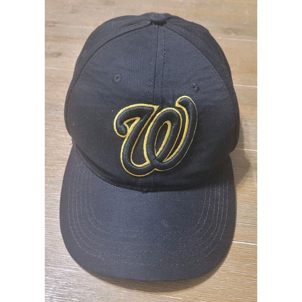Nike Washington Nationals Cap Hat Black with Gold W MLB Baseball Snapback